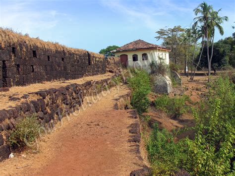 Cabo De Rama in Goa, Fort at Cabo de Rama, Information about the Cabo De Rama fort in Goa, Cabo ...