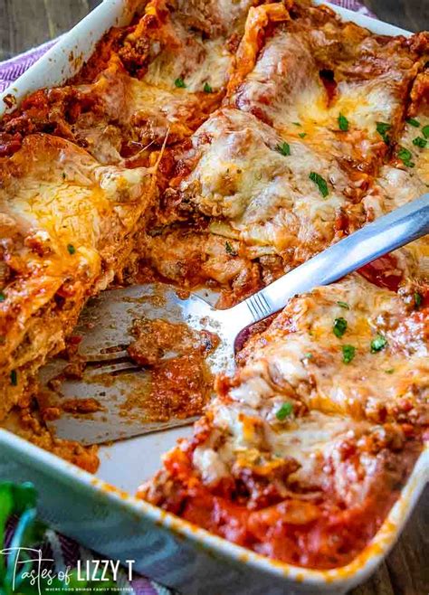 Easy Lasagna Recipe (No Need to Boil the Noodles!)