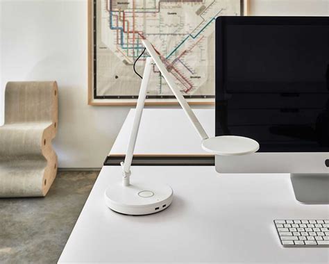 Humanscale Nova Task Light Brings Glare-free Light and Wireless Charging to Your Desktop
