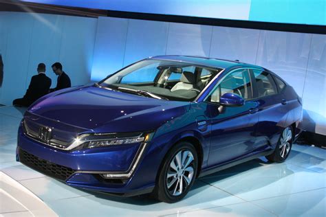 Honda Clarity Plug-In Hybrid | News, Specs, Performance, Range ...