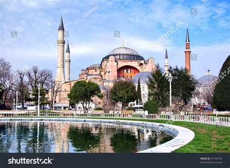 Ayasofya Museum - Istanbul Stock Photo 27199120 : Shutterstock