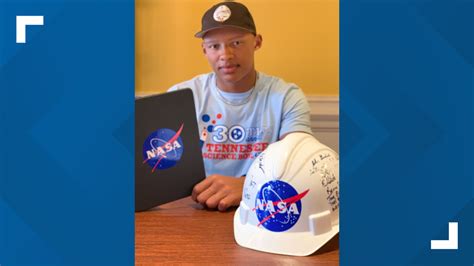 Josh Dobbs kicks off Tennessee Science Bowl | wbir.com