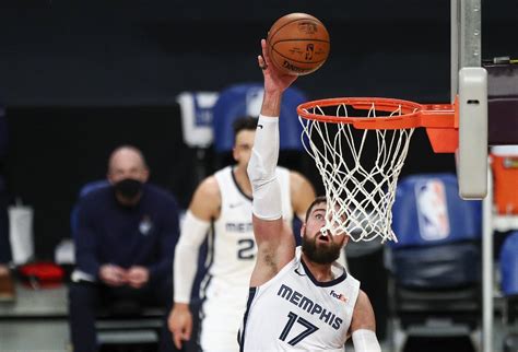 Jonas Valanciunas leads Grizzlies past Wizards | Inquirer Sports