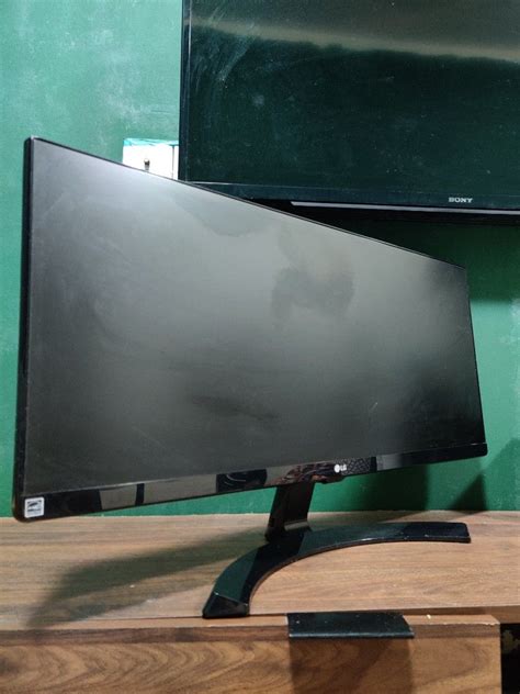 LG Ultrawide Monitor 29 Inch, Computers & Tech, Desktops on Carousell