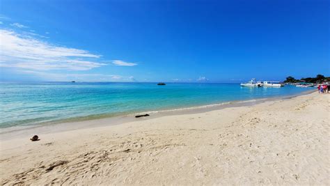 Paradise Found: Discovering the Best Beaches in Roatan