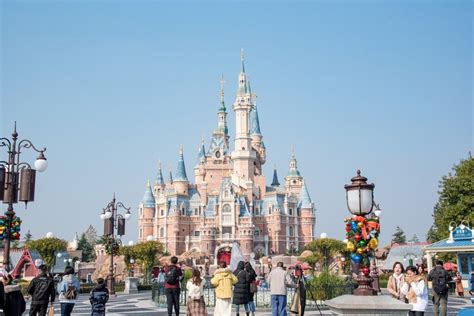 Inside the Shanghai Disney Castle: History, Architecture & Secrets!