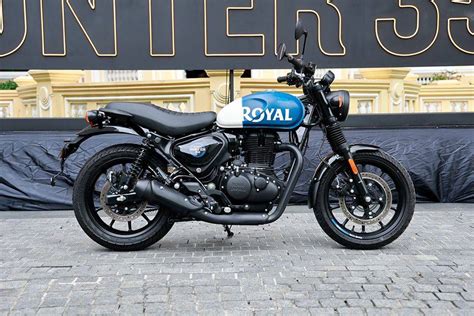 Royal Enfield Hunter 350 Retro - On Road Price, RTO, Insurance ...