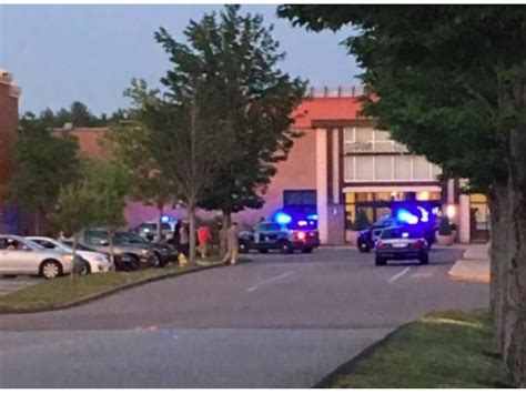 Latest: Bomb Threat at Pheasant Lane Mall in Nashua | Nashua, NH Patch