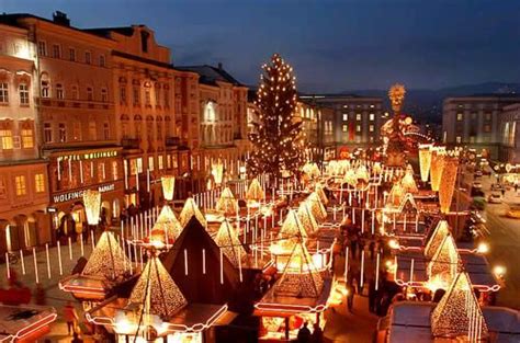 Bethlehem's Christkindlmarkt Festival | Chicago christmas, Chicago travel, Dream vacations