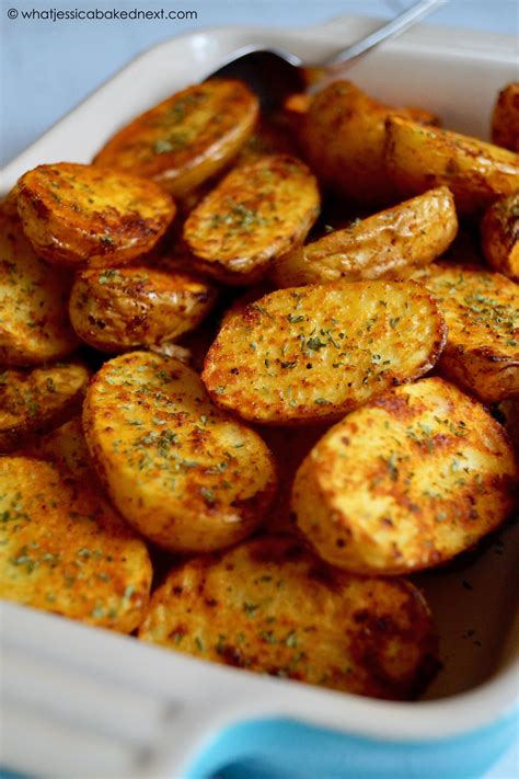 Paprika Roasted Potatoes – What Jessica Baked Next