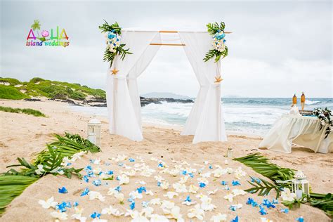 Hawaii beach weddings | custom designed alters on Oahu