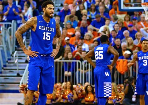 Kentucky vs. Florida: Score and Twitter Reaction from 2015 Regular ...