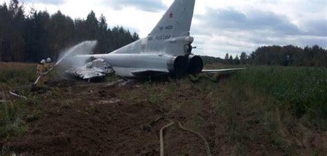 Russian Air Force Tu-22M Backfire Damaged In Runway Overrun Accident During Zapad 2017 Exercise ...