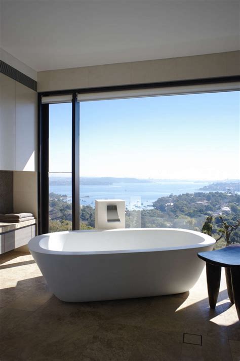 20 Modern Bathrooms with Luxury Ocean Views