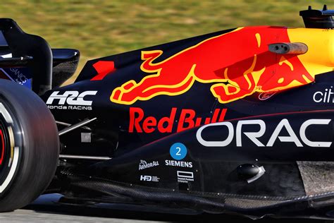 F1 technical analysis: Daring new Red Bull RB18 · RaceFans