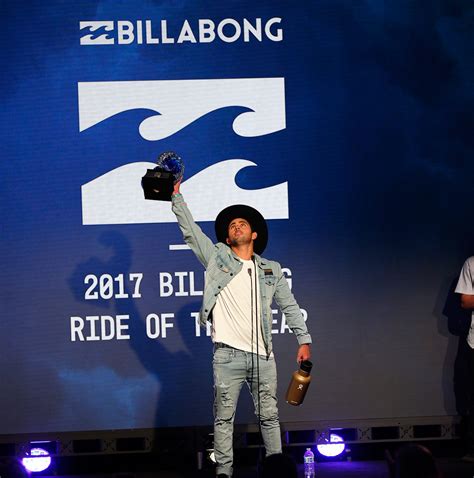 World’s Best Big Wave Surfers Honored at WSL Big Wave Awards - VIBRAS MAG