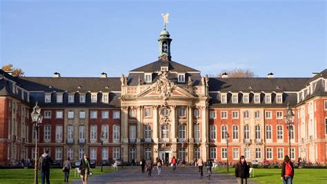 Uni Münster: Die Uni für alle, die als Kind von einem Schloss träumten ...