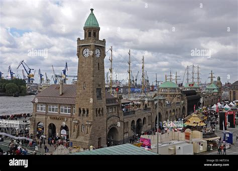 port of hamburg Stock Photo - Alamy