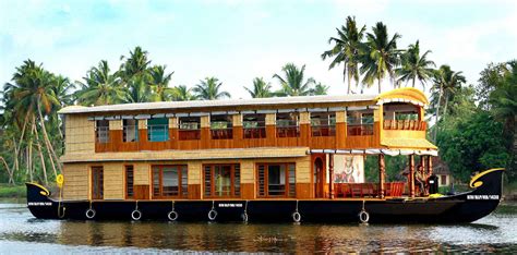 Panoramic Houseboats kerala|Alleppey Houseboats Tour