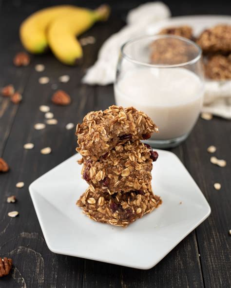 Healthy Banana Oat Cookies - Feasting not Fasting