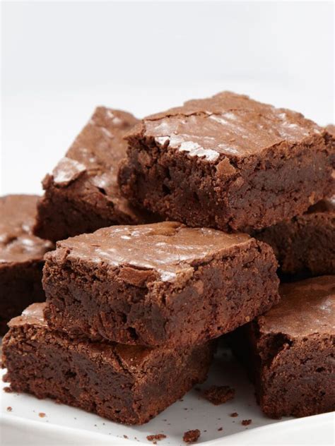 10 Tips for Baking Perfect Brownies - Cake Me Home Tonight