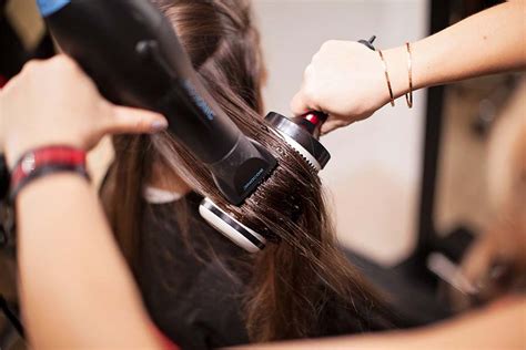 Tips For Choosing the Perfect Hair Salon | Singapore Best Condo Deals