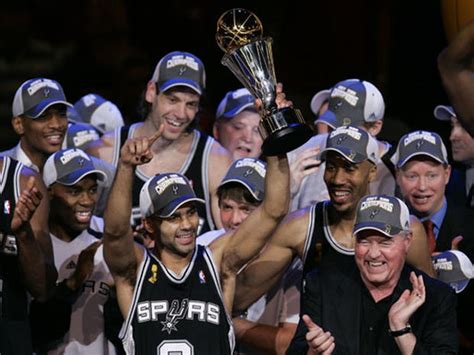 2007 NBA Finals: Game Four - Photo 1 - CBS News