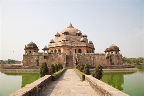 Mausoleum of Sher Shah, Sasaram, Bihar, … – License image – 70423556 ...