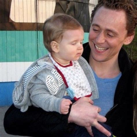 25+ best Tom Hiddleston with children images on Pinterest | Tom ...