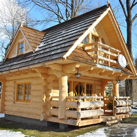 little-log-house Tiny Log Cabins, Little Log Cabin, Small Log Cabin ...