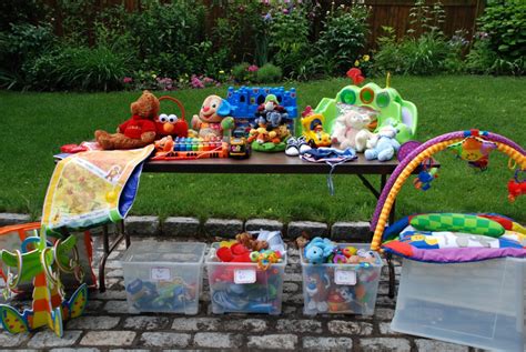 Too many toys?? Time for a yard sale! | The Good Stuff Guide