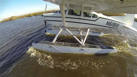 Cessna 185 Floatplane - YouTube