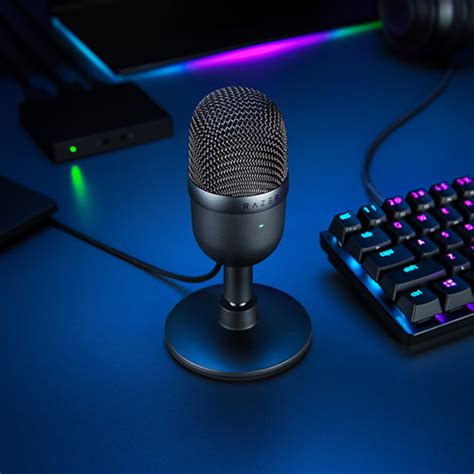 Razer Seiren Mini Ultra Compact Condenser Microphone - Ultra-Precise ...