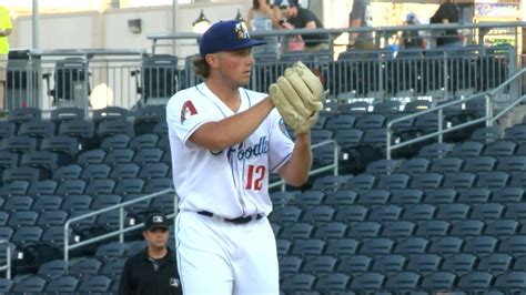 Top Prospects: Brandon Pfaadt, RHP, D-backs | 03/12/2022 | MLB.com