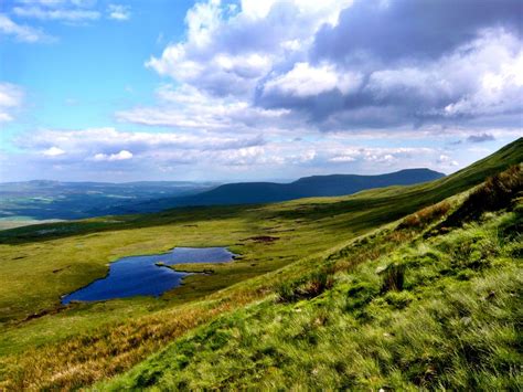 Tips for hiking the Yorkshire 3 Peaks challenge