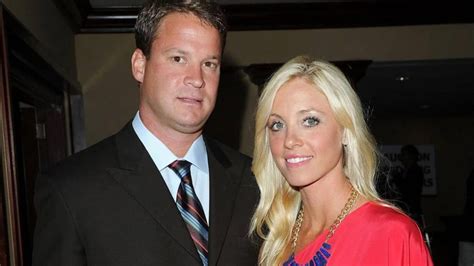 Lane Kiffin Wife, Girlfriend, Salary, Kids, Daughter, and New Wife - NAYAG Spot