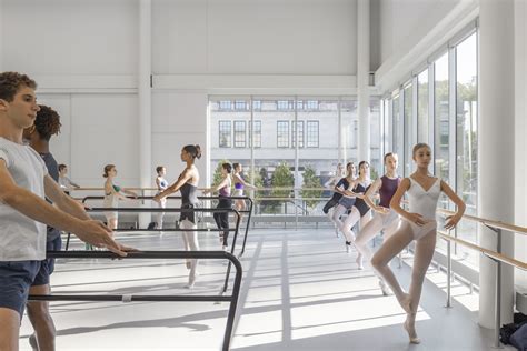 Cincinnati Ballet, Margaret and Michael Valentine Center for Dance – Cincinnati Design Awards