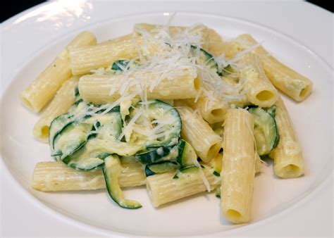 Courgette Pasta Sauce | Jono & Jules do food & wine