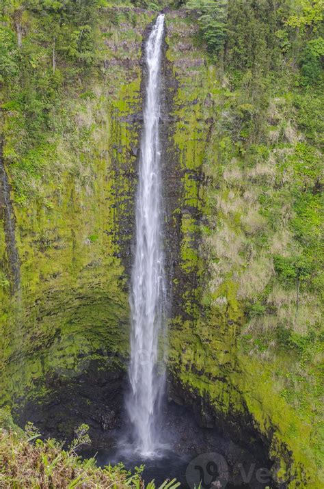 Akaka Falls on the Big Island of Hawaii. 886970 Stock Photo at Vecteezy