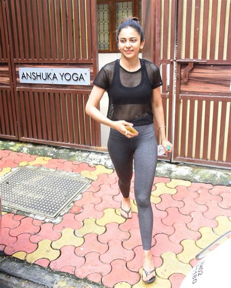 Rakul Preet Singh looks fit and beautiful as she steps out after Yoga session [PHOTOS] - The ...