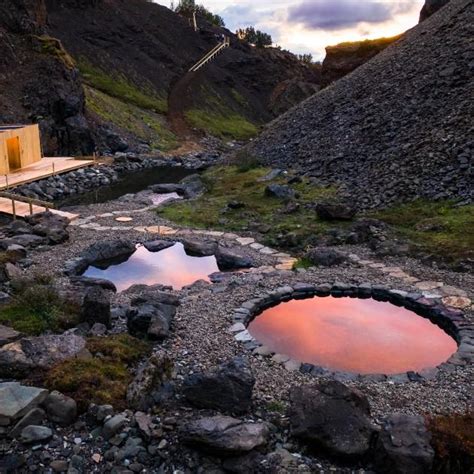 The Ultimate Icelandic Spa Week