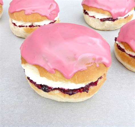 Berry Iced Buns with Cream and Homemade Jam