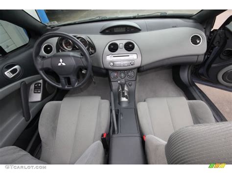 2007 Mitsubishi Eclipse Spyder GT Dashboard Photos | GTCarLot.com