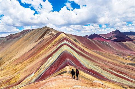 Pérou : la montagne « arc-en-ciel » menacée à cause des touristes - Reponse Conso