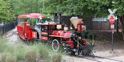 Birmingham Zoo reveals new electric train - Yellowhammer News