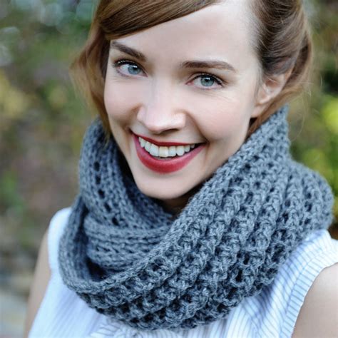 How To Knit A Snood Scarf Free Pattern - Knitting Patterns