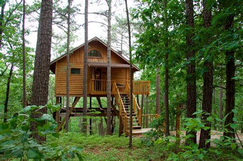 11 Treehouses You Can Actually Stay In