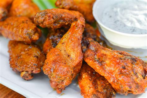 Grilled Crispy Buffalo Ranch Wings Recipe :: The Meatwave