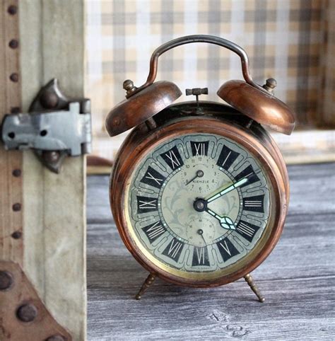 3x Antique Alarm Clocks – Classics.Life