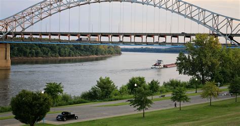 New Ohio River bridge inches toward completion